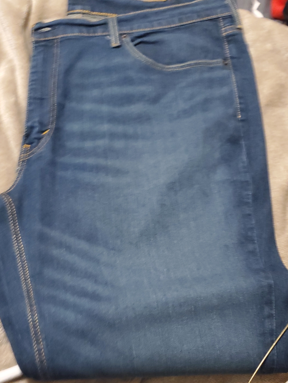 Slim Straight Men's Denim Jeans in Deep Blue